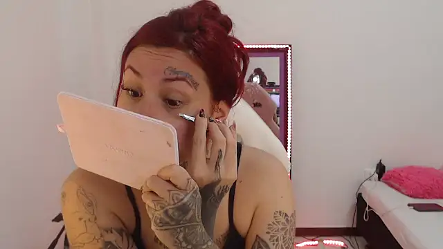 Maddy Vicius19 online show from 6, 10, 2025