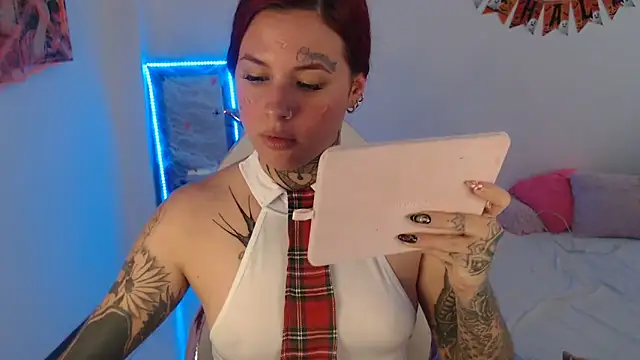 Maddy Vicius19 online show from 20, 10, 2025