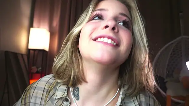 Snapshot of LoveSeekins chatting on 5, 6, 2026 LoveSeekins online show from 5, 6, 2026