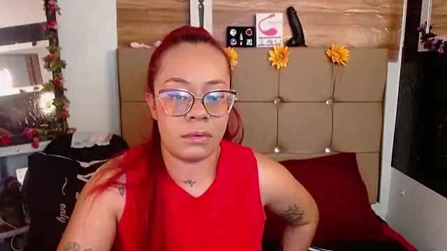 Snapshot of MIA__SPENCER chatting on 17, 10, 2025 MIA SPENCER online show from 17, 10, 2025