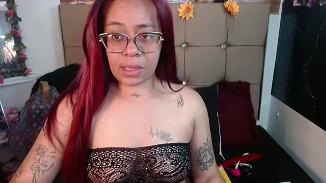 Snapshot of MIA__SPENCER chatting on 13, 2, 2026 MIA SPENCER online show from 13, 2, 2026