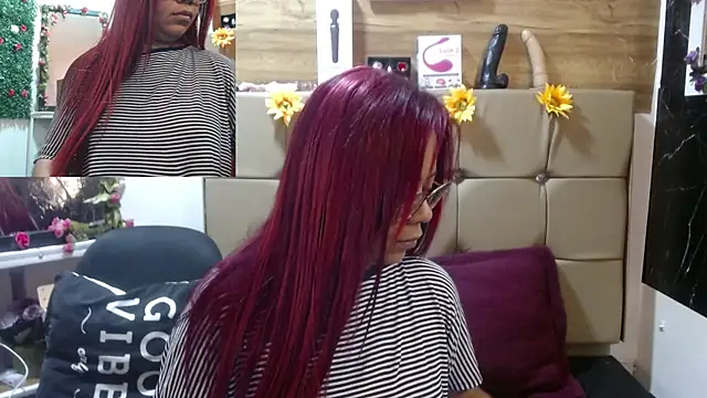 Snapshot of MIA__SPENCER chatting on 25, 9, 2025 MIA SPENCER online show from 25, 9, 2025