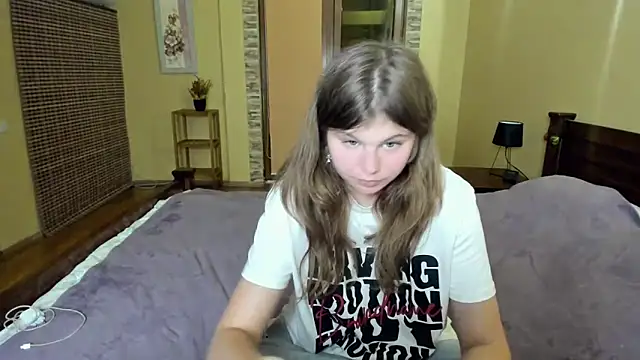 Lilly Jess online show from 19, 9, 2025