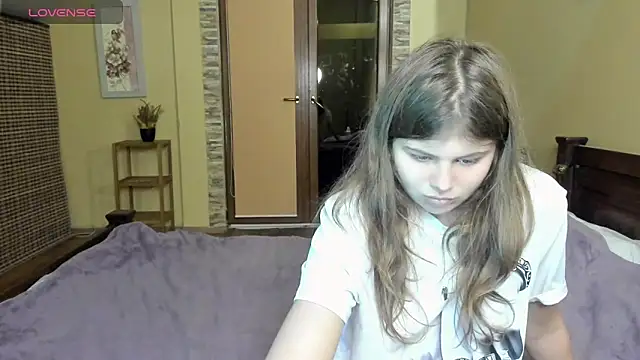 Lilly Jess online show from 15, 10, 2025