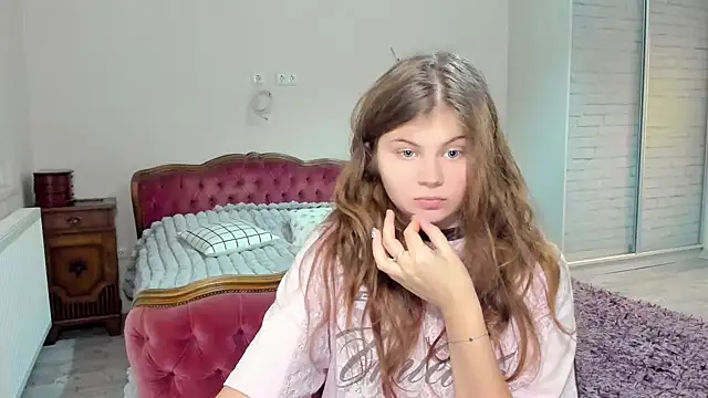 Lilly Jess online show from 24, 11, 2025