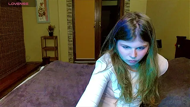 Lilly Jess online show from 7, 10, 2025