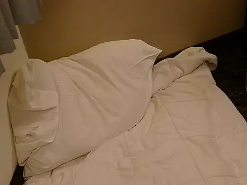 nakedgarbageperson online show from 23, 3, 2026