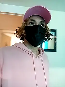 kittymutant99 online show from 4, 12, 2025