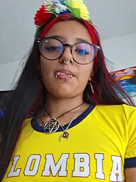 Snapshot of carolinerue chatting on 16, 6, 2026 carolinerue online show from 16, 6, 2026