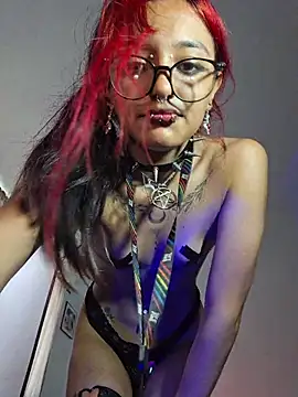 carolinerue online show from 28, 2, 2026