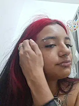 Snapshot of carolinerue chatting on 5, 6, 2026 carolinerue online show from 5, 6, 2026