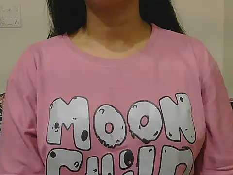 MISS SOMIYA online show from 11, 6, 2026