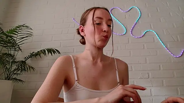 WhitePrincessLuna online show from 11, 5, 2026