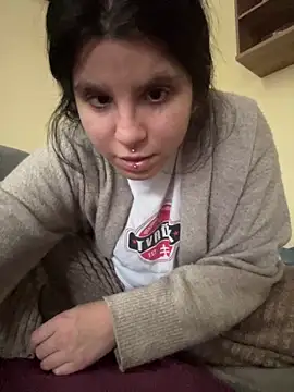 Snapshot of Brutecia2002 chatting on 2, 2, 2026 Brutecia2002 online show from 2, 2, 2026