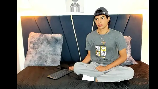 maicol cum23 online show from 13, 9, 2025