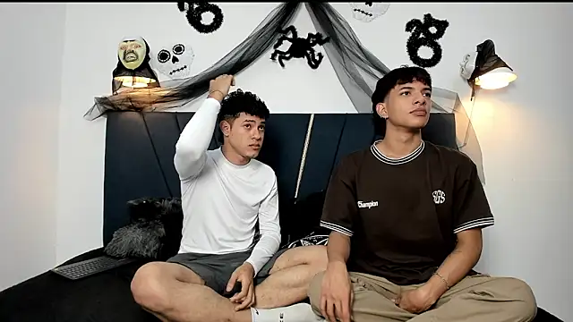 maicol cum23 online show from 28, 10, 2025