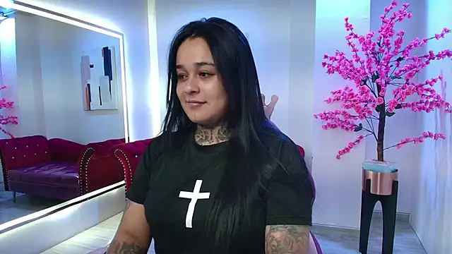 Black roseee online show from 6, 11, 2025