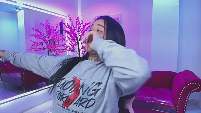 Snapshot of Black_roseee chatting on 4, 2, 2026 Black roseee online show from 4, 2, 2026