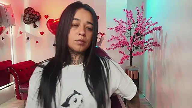 Snapshot of Black_roseee chatting on 17, 2, 2026 Black roseee online show from 17, 2, 2026