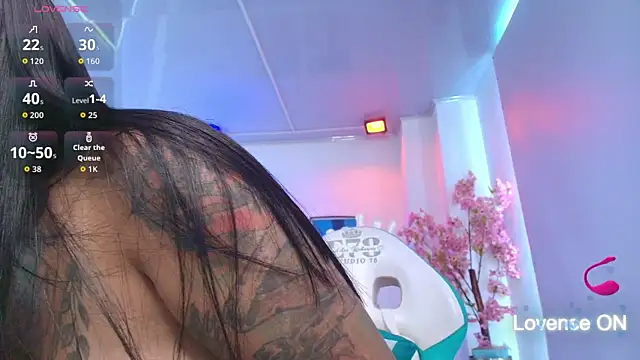 Black roseee online show from 17, 5, 2026