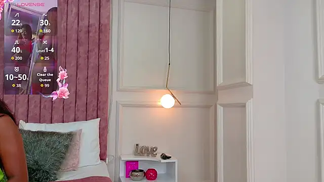 Rossie-Cameron online show from 4, 10, 2025