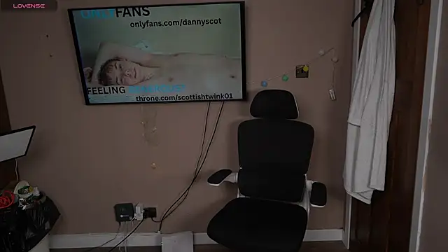 scottishtwink01 online show from 10, 7, 2026