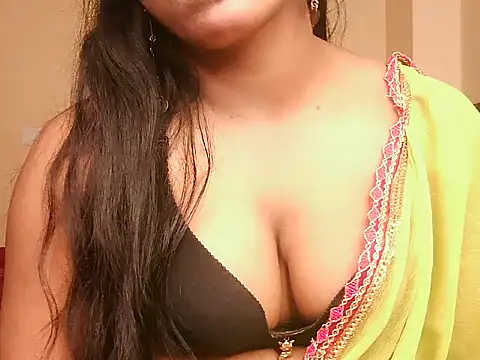 Miss Virgingirl04 online show from 15, 10, 2025