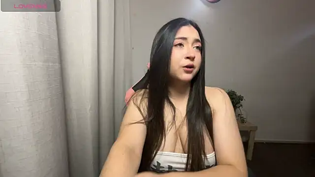 Snapshot of valentinauwu chatting on 27, 2, 2026 valentinauwu online show from 27, 2, 2026