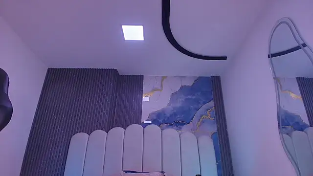 abbyrouss  online show from 3, 7, 2026