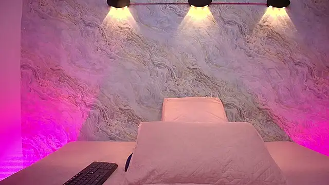 abbyrouss  online show from 2, 10, 2025