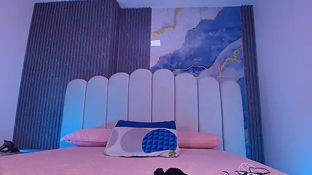 abbyrouss  online show from 22, 7, 2026