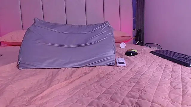 abbyrouss  online show from 16, 5, 2026