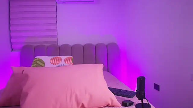 abbyrouss  online show from 28, 11, 2025