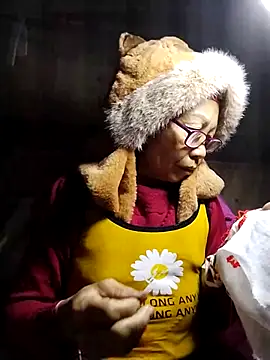 -Xuka-200 online show from 8, 2, 2026