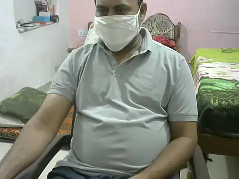 Famit025 online show from 12, 4, 2026