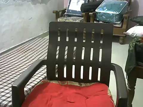 Famit025 online show from 8, 1, 2026