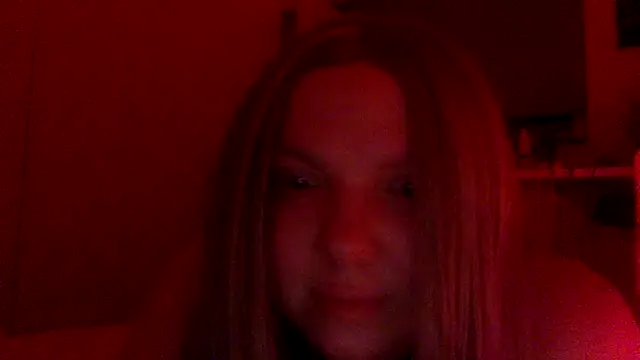 Dolaa11 online show from 4, 12, 2025