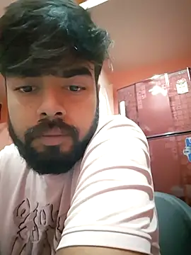 soniriyaa010101 online show from 4, 11, 2025