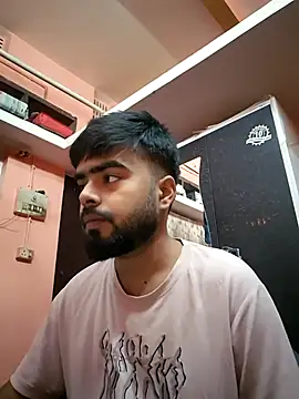 soniriyaa010101 online show from 13, 11, 2025