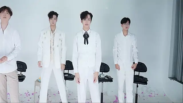 JL-sweetbaby1 online show from 6, 10, 2025