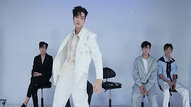 JL-sweetbaby1 online show from 8, 10, 2025