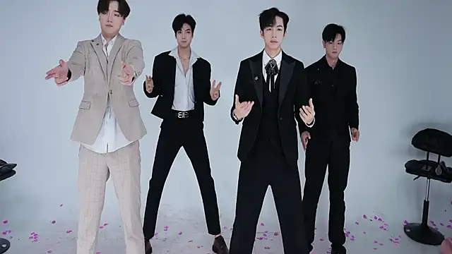 JL-sweetbaby1 online show from 1, 10, 2025