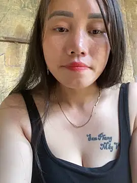 chipp-bong online show from 11, 10, 2025