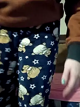 Snapshot of LuvTune chatting on 1, 4, 2026 LuvTune online show from 1, 4, 2026