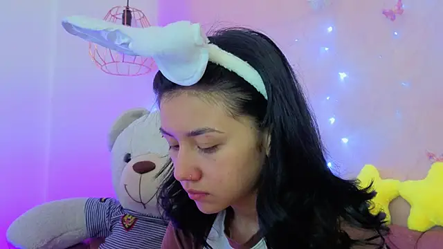 april bennett online show from 7, 1, 2026