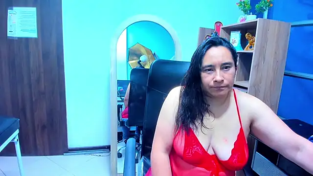LeilaSmith  online show from 16, 6, 2026