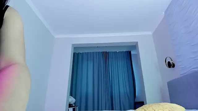 yanyaan online show from 25, 9, 2025