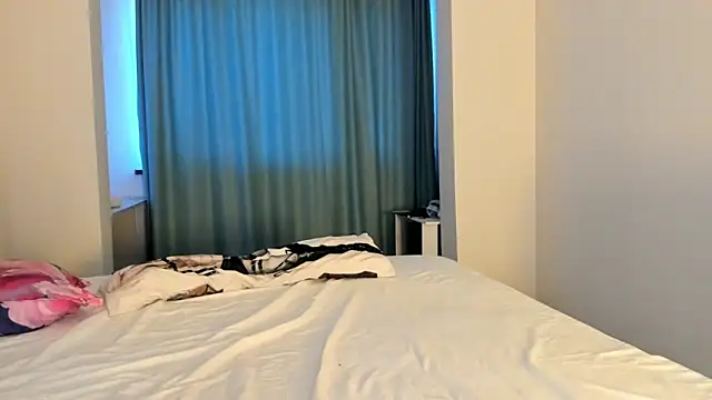 yanyaan online show from 7, 11, 2025