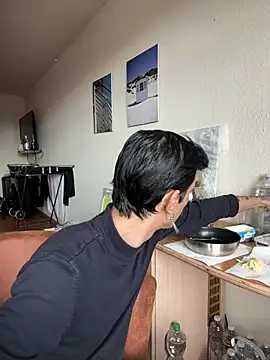 bisexevaa online show from 20, 4, 2026