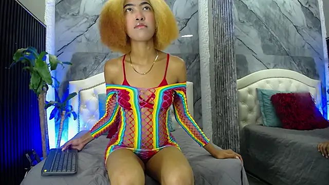 Snapshot of Alisha_Ebonyy chatting on 19, 11, 2025 Alisha Ebonyy online show from 19, 11, 2025